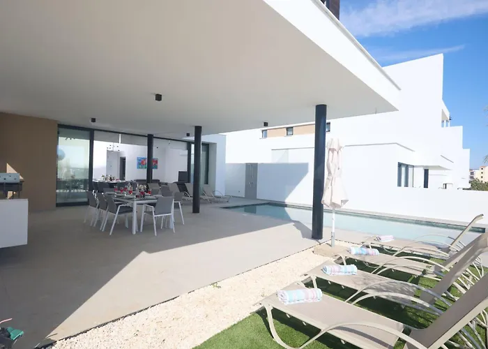 Holiday home Aqua Pearl Aq12 By Interhome *