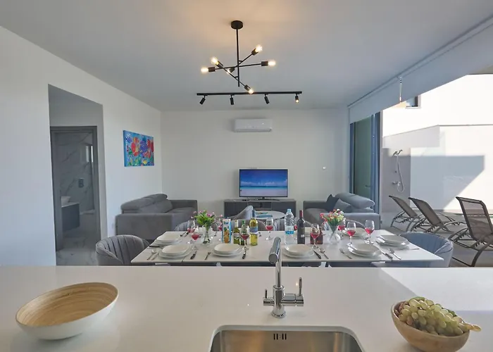 Vakantiehuis Aqua Pearl Aq12 By Interhome